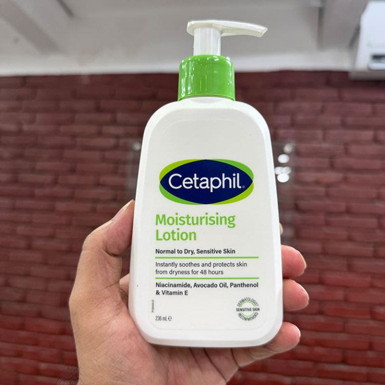 Cetaphil Moisturizing Lotion For Normal To Dry & Sensitive Skin - 236ml