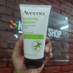 Aveeno POSITIVELY RADIANT Skin Brightening Daily Scrub – 140gm
