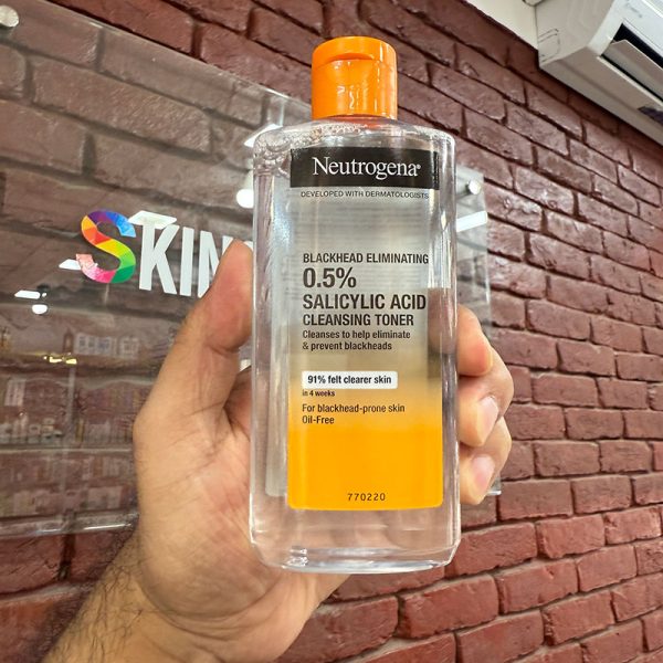 NEUTROGENA Blackhead Eliminating Cleansing Toner – 200ml