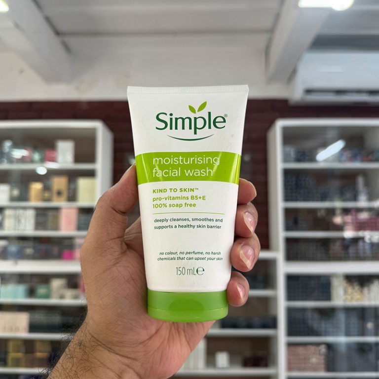 Simple Kind to Skin Moisturising Facial Wash – 150ml