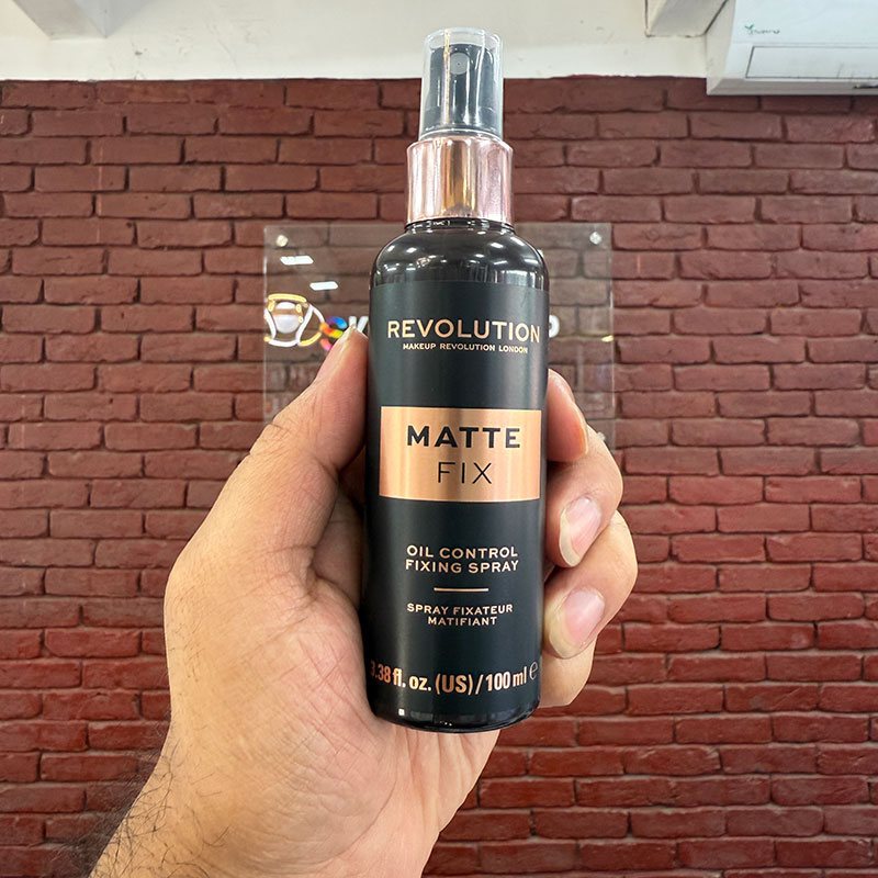 Makeup-Revolution-Matte-Fix-Oil-Control-Fixing-Spray---100ml Makeup Revolution Matte Fix Oil Control Fixing Spray - 100ml
