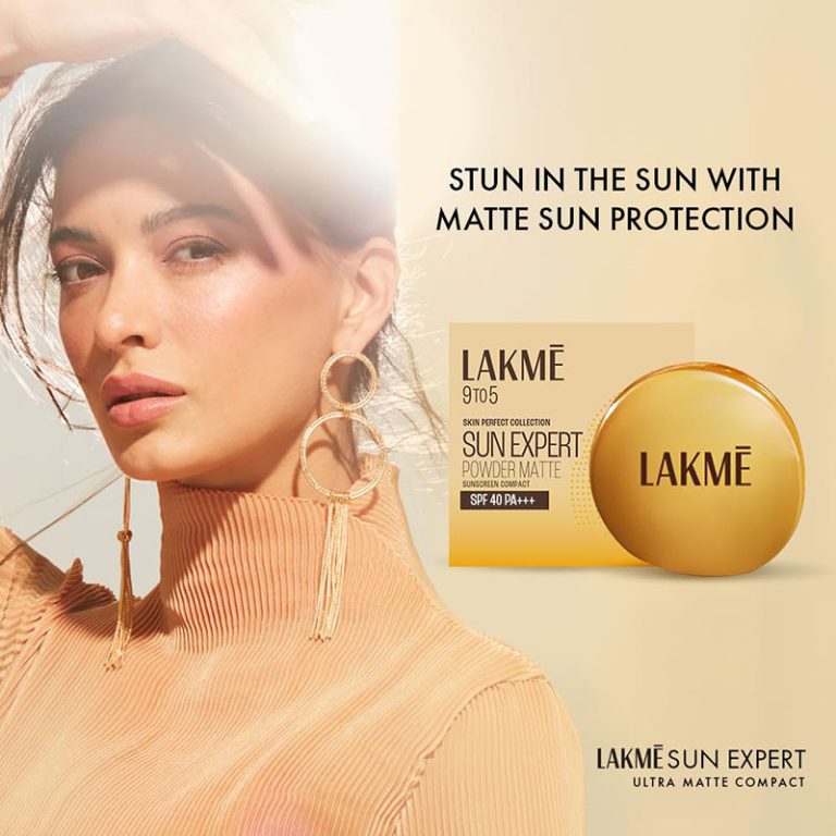 Lakme Sun Expert Ultra Matte Compact SPF 40 PA+++ (7gm)