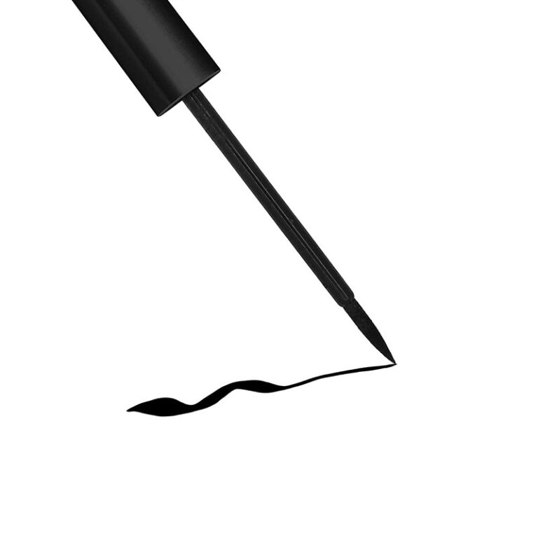 W7 Aye Aye Captain Liquid Eyeliner - 5ml