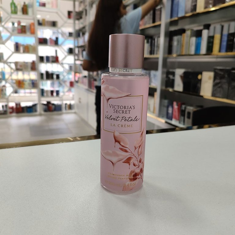Victoria's Secret Velvet Petals La Creme Fragrance Mist - 250ml