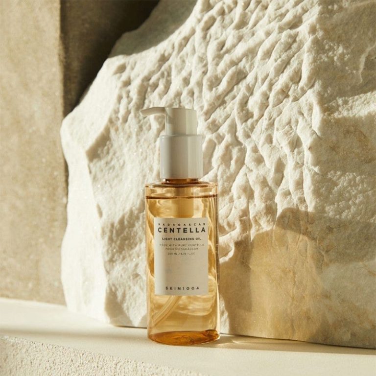 SKIN1004 Madagascar Centella Light Cleansing Oil - 200ml