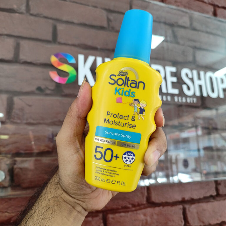 Boots Soltan Kids Protect & Moisturise Spray SPF50+ 200ml