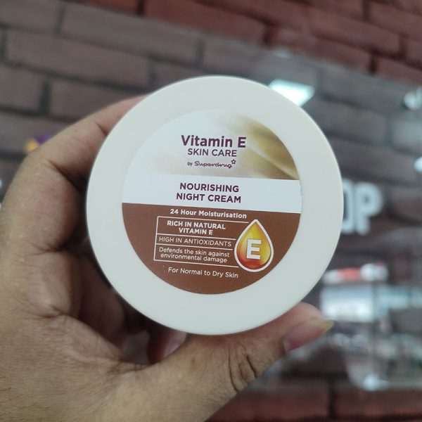 Superdrug Vitamin E Skin Care Nourishing Night Cream - 100ml