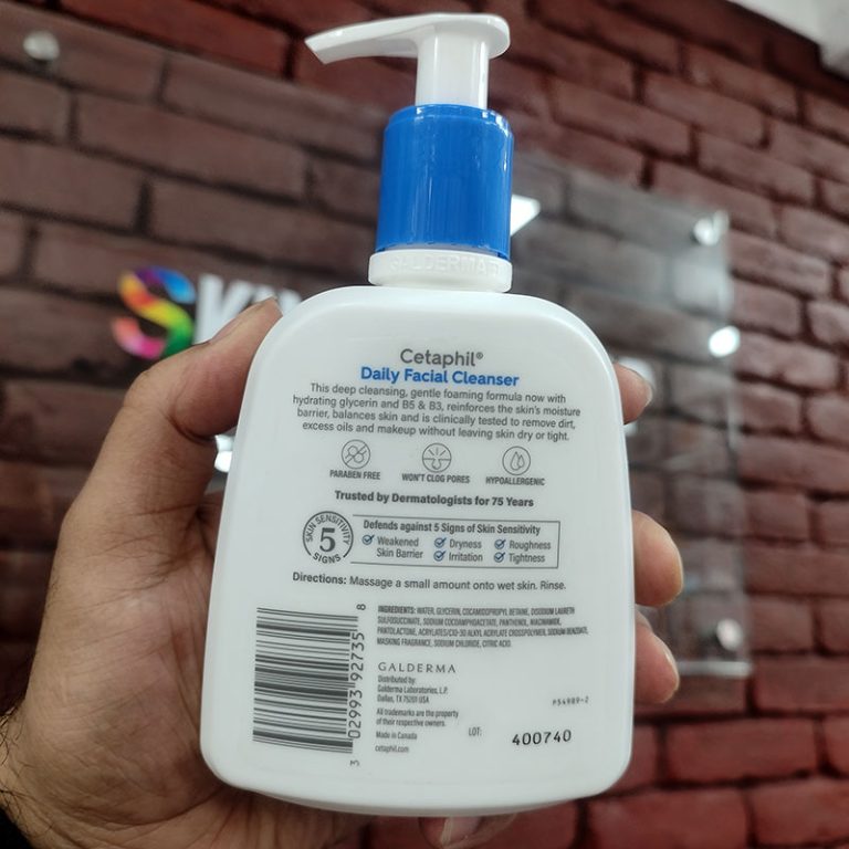 Cetaphil Daily Facial Cleanser Normal To Oily Skin - 237ml