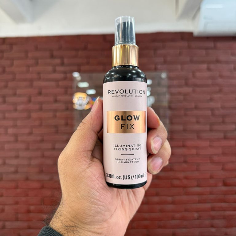 Makeup Revolution Glow Fix Illuminating Setting Spray - 100ml