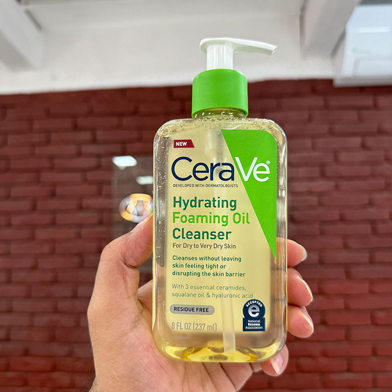 CeraVe Hydrating Foaming Oil Cleanser - 237ml