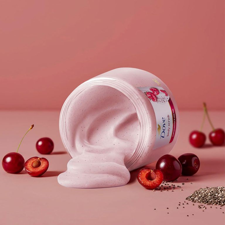Dove Cherry & Chia Milk Body Scrub Exfoliates and Deeply Nourishes for Smooth Radiant Skin - 425gm