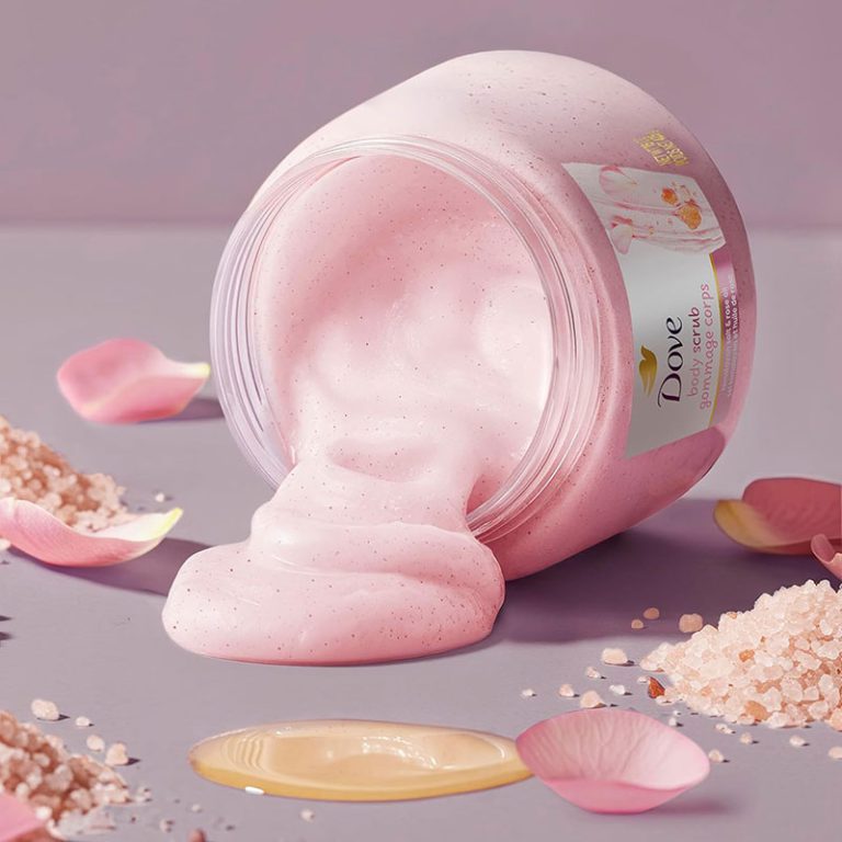 Dove Himalayan Salt & Rose Oil Body Scrub Exfoliates and Deeply Nourishes for Smooth, Radiant Skin - 425gm