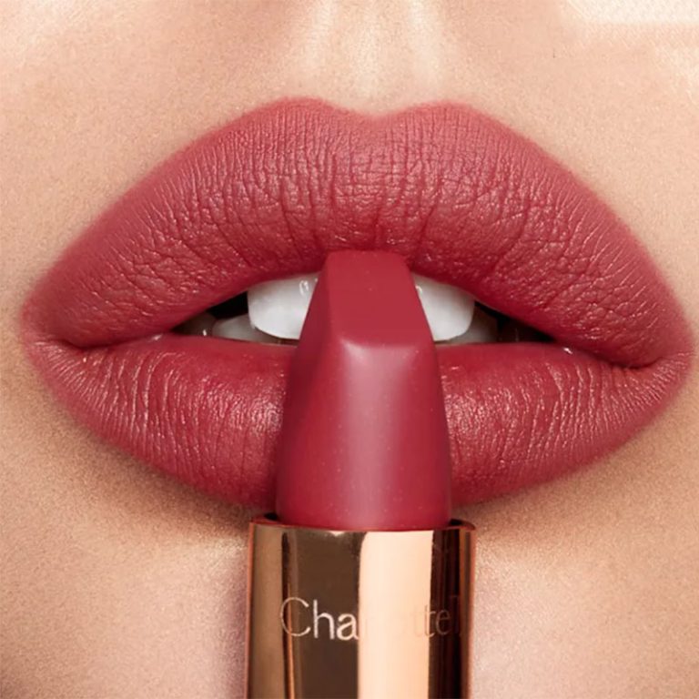 Charlotte Tilbury Matte Revolution Lipstick M.I Kiss - 3.5g