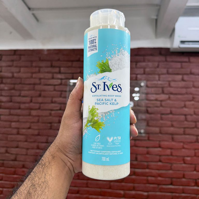 St. Ives Exfoliating Body Wash Sea Salt And Pacific Kelp - 700ml