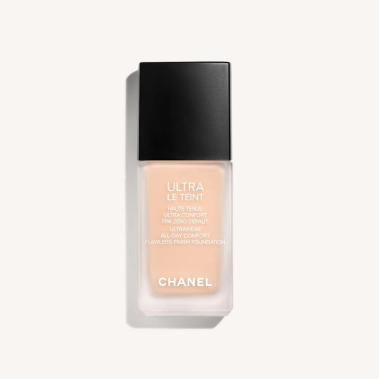 CHANEL ULTRA LE TEINT Ultrawear All-Day Comfort Flawless Finish Foundation - 30ml