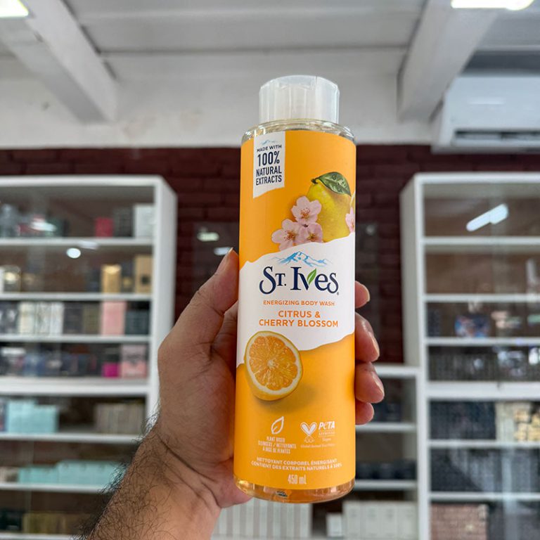 St. Ives Energizing Body Wash Cleanser Citrus & Cherry Blossom - 450ml